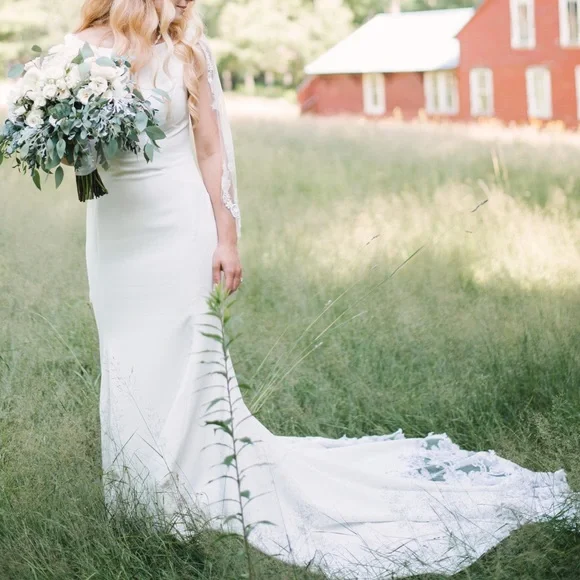 Trumpet wedding dress, short sleeved - Picture 4 of 6